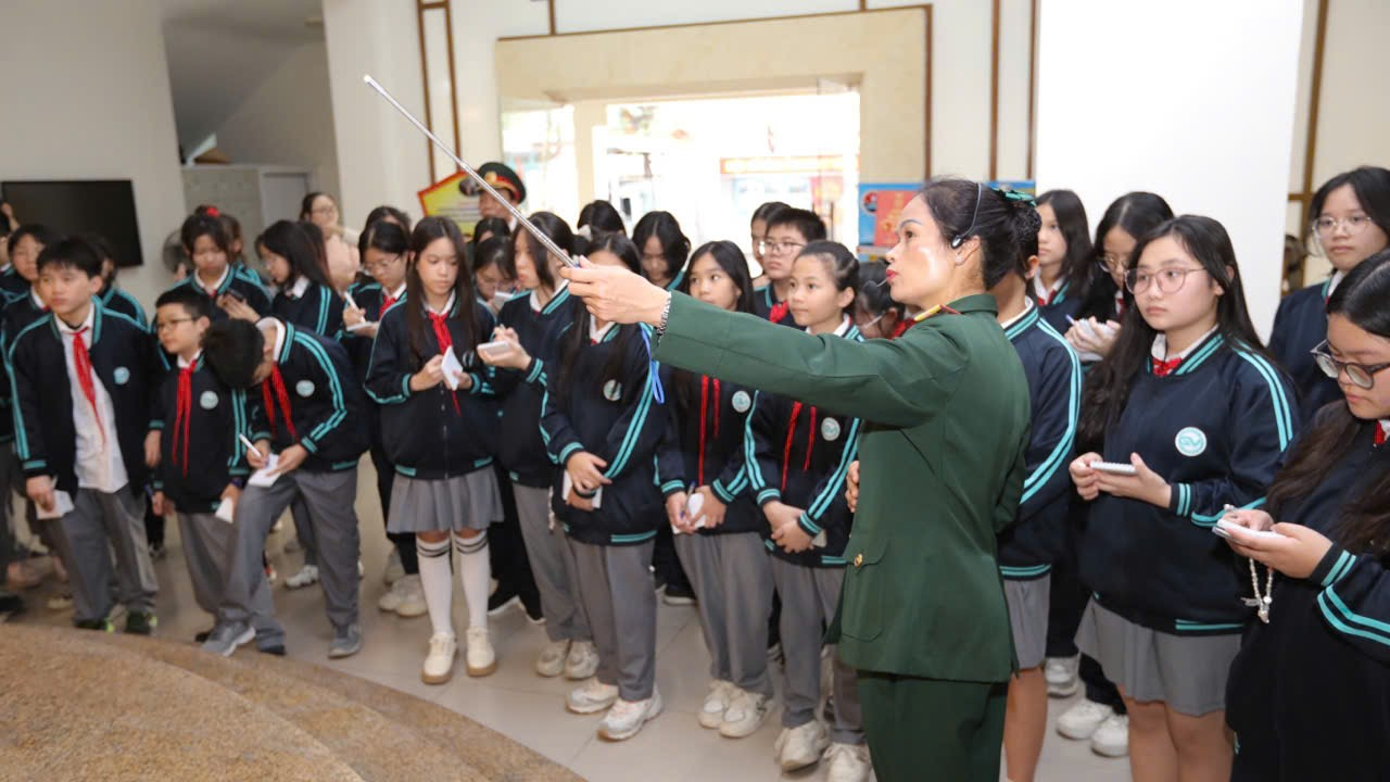 A group of people in uniformDescription automatically generated