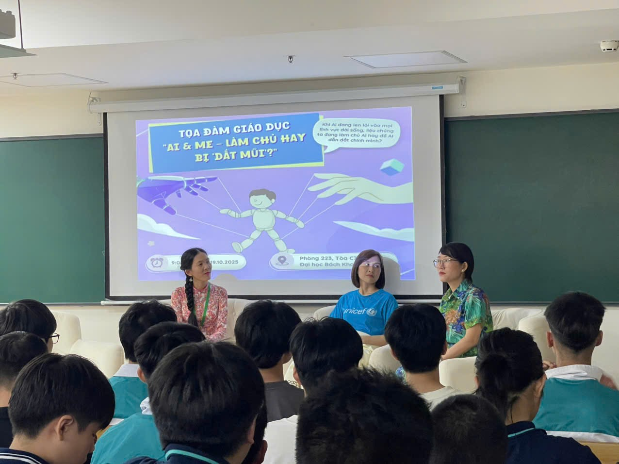 A group of people in a classroomAI-generated content may be incorrect.