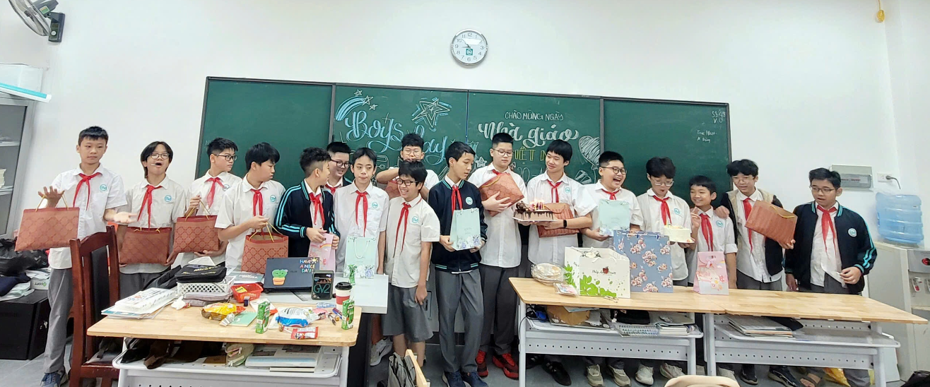 A group of people in a classroomAI-generated content may be incorrect.