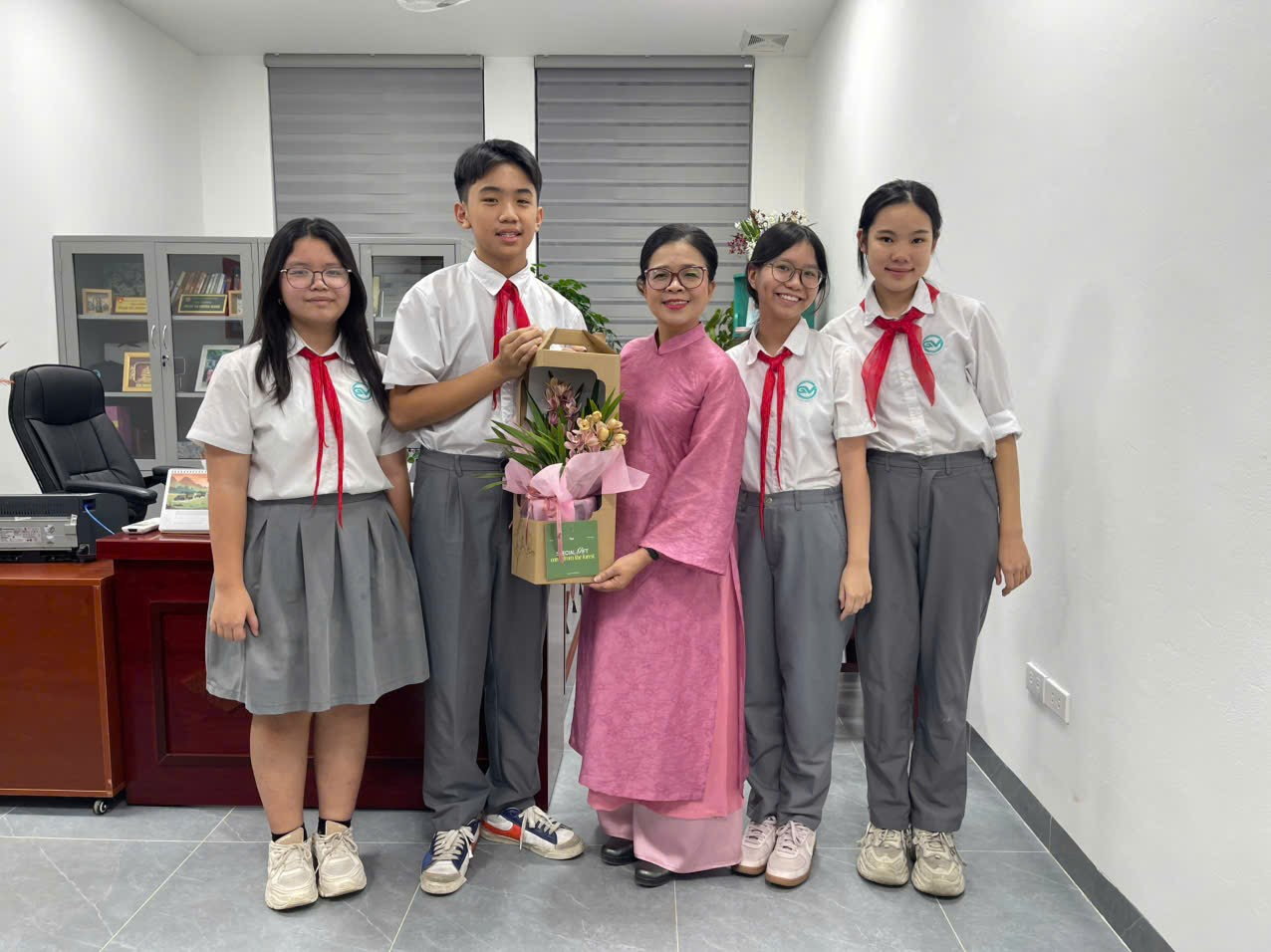 A group of people posing for a photoAI-generated content may be incorrect.