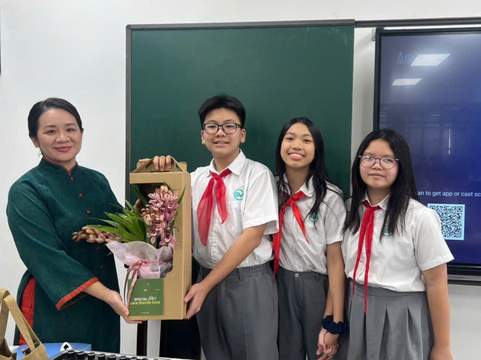 A group of people posing for a photoAI-generated content may be incorrect.