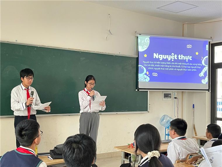 A group of people in a classroomAI-generated content may be incorrect.