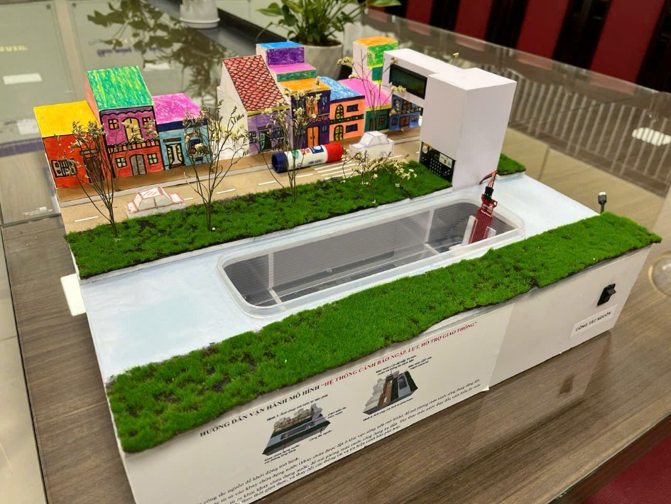 Mô hình thành phố có cỏ ở trênNội dung do AI tạo ra có thể không chính xác.